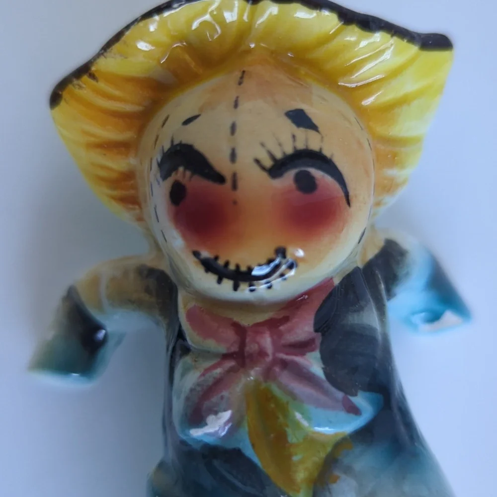 Vintage scarecrow salt and pepper shakers anthropomorphic by Holt Howard Japan